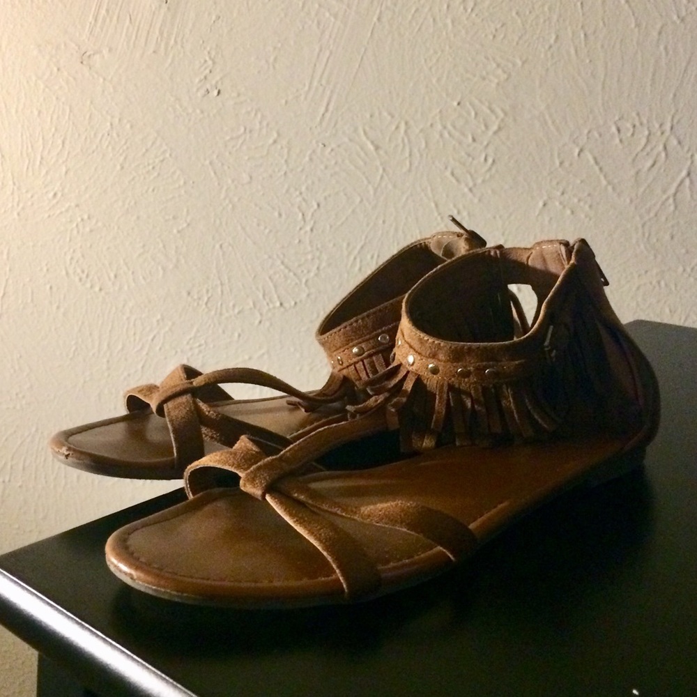 Indigo Rd. Fringe Sandals